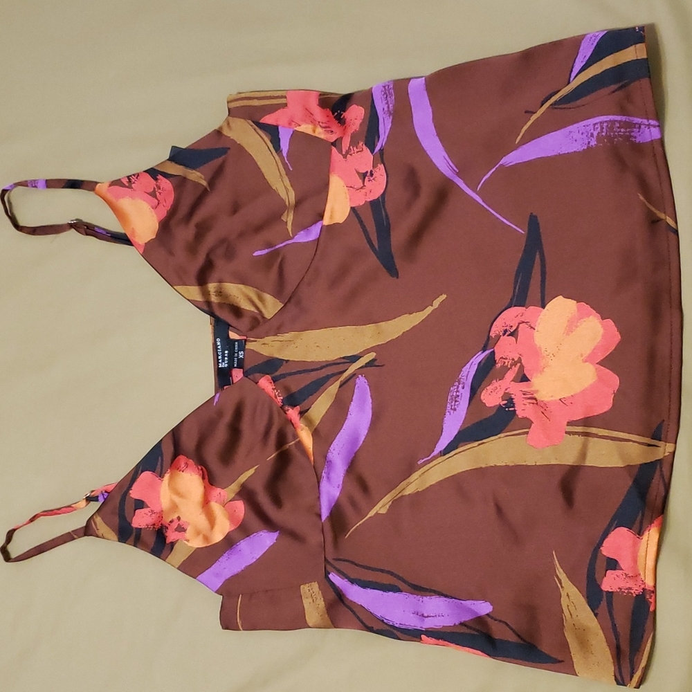 Marciano Floral Top NWT 🌺 - Picture 4 of 5